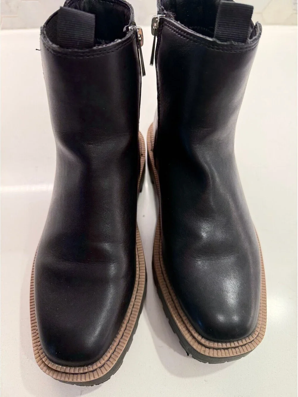 Sam Edelman Laguna Chelsea Boots Size 4 Kids/5.5 Women